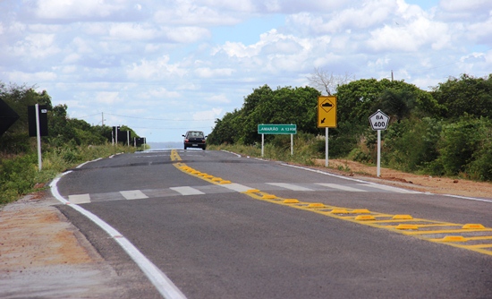 Primeiros metros após a movimentada BR 116 trecho Santa Bárbara - Serrinha, tem esse acesso a Lamarão.