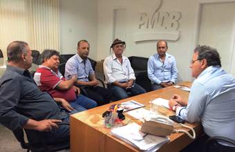 Nininho e outras lideranças estiveram recentemente no PMDB em Salvador e declarou apoio a Geddel e Paulo Souto.