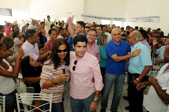 A ideia de regionalizar o Governo faz o baiano refletir.