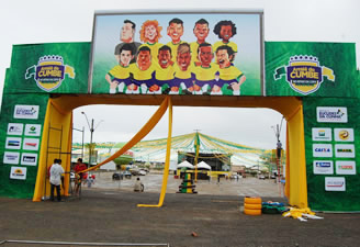Portal de entrada do Arraiá do Cumbe. Foto: Euclides da Cunha.Com