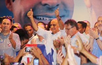 Paulo Souto que está em primeiro segundo as pesquisas, foi quem mais recebeu doações para campanha.