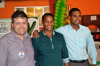 Em Sapeaçu a dobradinha de candidato a deputado é PV e PMDB. e o voto para presidente é do Partido Verde