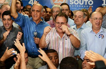 Geddel aparece com 34% das intenções de voto, o dobro de Otto Alencar (PSD), que ficou com 17%.