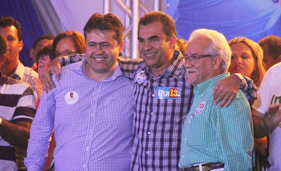 Para Assis a sigla partidária de Alex não influencia na boa relação da politica e parceria história local. Emiliano terá seu apoio pela quarta eleição consecutiva