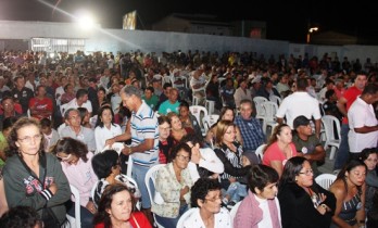 Grande público acompanhou ao ato