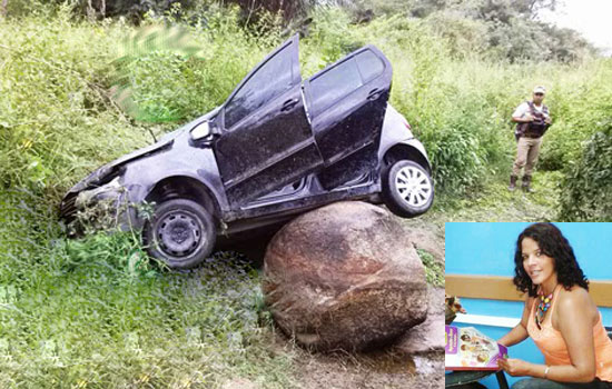 Vítima estava sozinha no carro - foto: Campo Formoso Noticias.