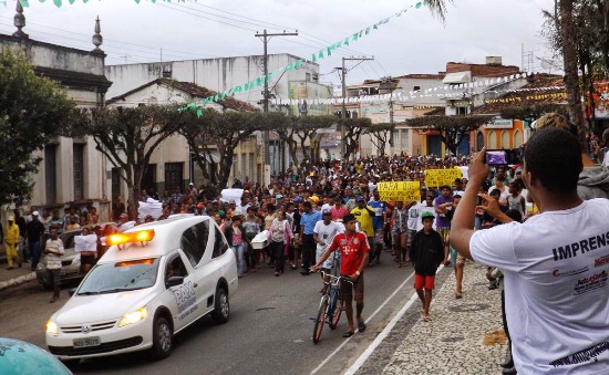 Sepultamento da criança aconteceu na tarde desta quinta-feira