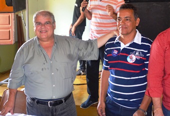 Lúcio ao lado do ex-prefeito Geraldo Guimarães.
