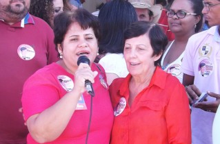 Elisângela Araújo da Diretoria da CUT Nacional foi apoiar Cecilia e apresentar sua candidatura.