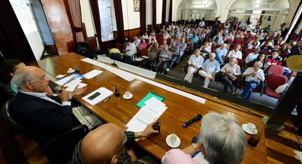 candidato a governador, Paulo Souto, da coligação “Unidos pela Bahia”