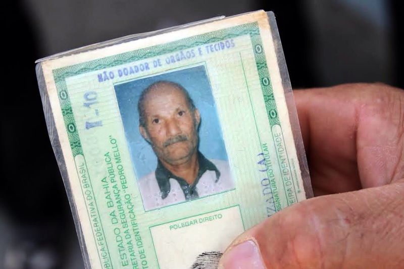 Segundo testemunhas, uma ambulância só chegou ao local cerca de 40 minutos depois