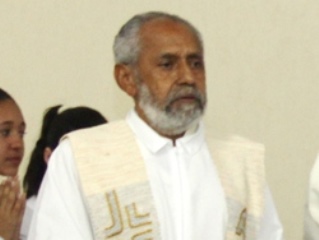 Padre Elias vai assume a Paróquia de Teofilândia.