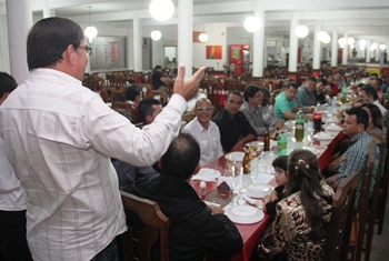 Francisco Apolônio apoia a chapa indicada pelo prefeito Assis. Alex e Emiliano