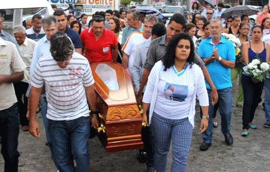 sepultamento-de-gilberto