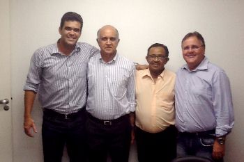 Prefeito Tarcísio e o vice Agripino conhecido por Pininho confiantes na vitória de Souto e Geddel.