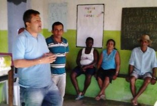 O futuro deputado ouviu demandas dos pequenos produtores.