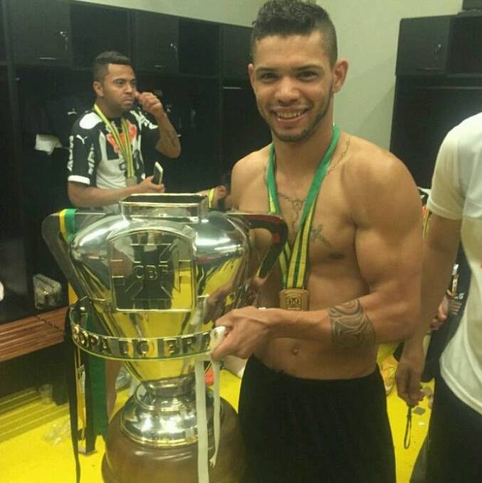 carlos com a taça