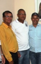 Tinho ( de branco) é vereador desde a emancipação do Município.