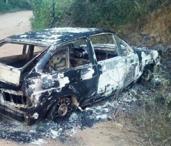 CARRO CARBONIZADO