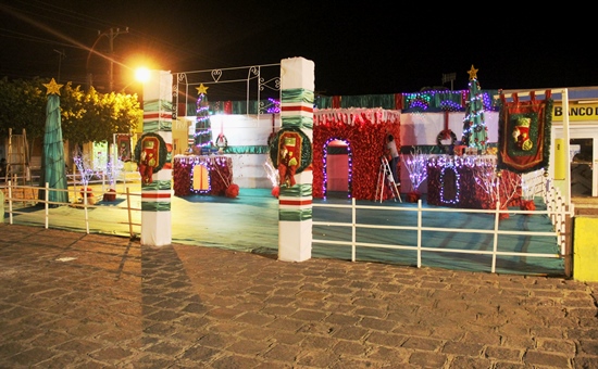 Ornamentação em frente a Prefeitura de Nova Fátima