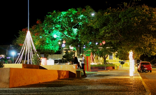 PRAÇA DE QUEIMADAS- 1