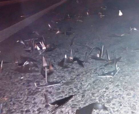 Miquelitos espalhados na pista impediram perseguição da PM