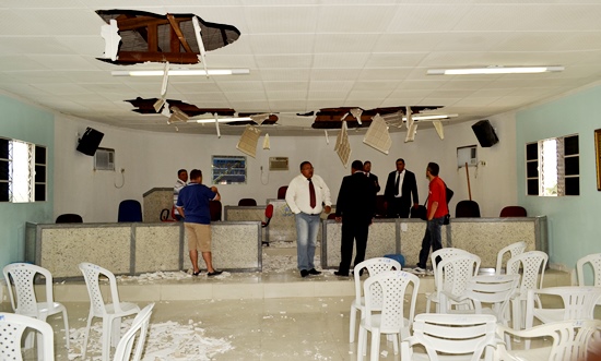 reunião com os vereadores de oposição de cansanção - foto-abrão