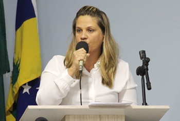 Analene pediu a cassação de Araújo e aproveitou para falar das agressões sofridas pelas mulheres no Brasil.