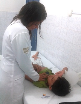 Médica Camila Sampaio atendeu cerca de 20 crianças somente neste dia 1º