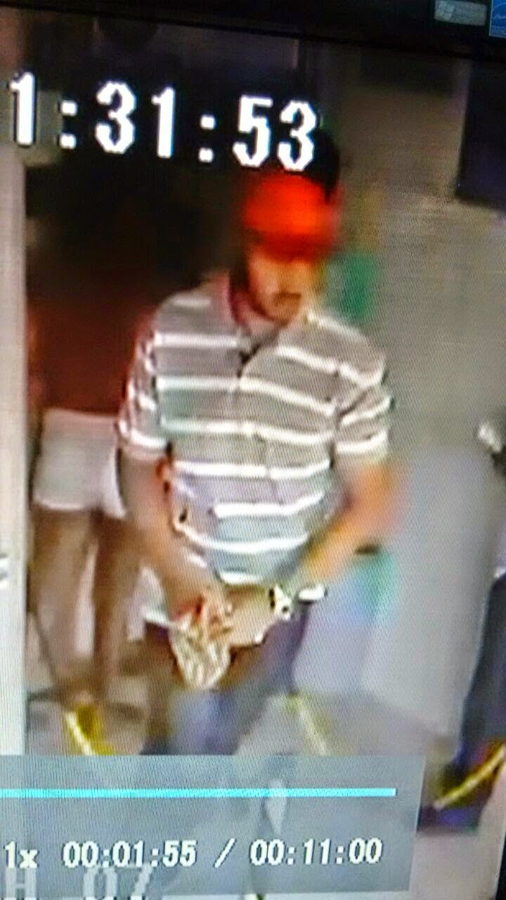 Polícia tentar capturar o assaltante após ter acesso as imagens do sistema de câmeras da lotérica.