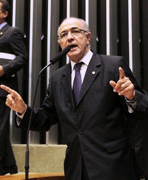 Aleluia destaca que além de gerar energia, a água de Sobradinho abastece milhões de pessoas e mantém centenas de milhares de empregos.