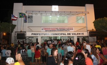 O prefeito pode recorrer da decisão.