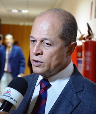 A cobrança por espaço de artistas locais pode ficar mais fácil.