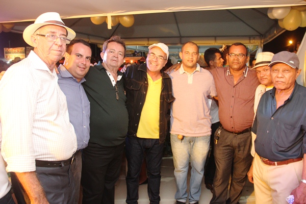 Vereador Marcos Batista comemorou também o espaço aberto para os evangélicos levar o louvor em praça pública.