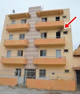 Construção aparentemente nova, onde residia o estudante.