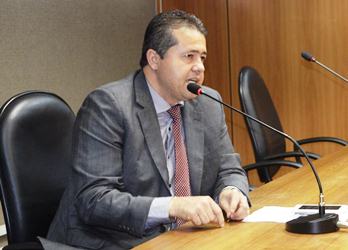 "Teremos faculdades do crime. Os menores entrarão nesses presídios com presos comuns e vão se aperfeiçoar"