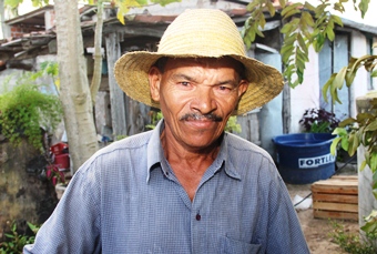 Agricultor lamentou a perda dos animais, mas agradeceu pela vida da mulher.