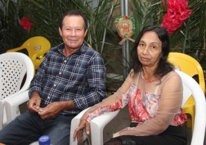 Prefeita Benvinda Oliveira e secretário de Administração Laurindo Nazário.