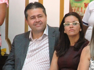 Na condição de católico praticante, o casal acompanhou todos os passos do representante do papa Francisco - Foto: Raimundo Mascarenhas