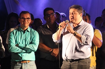 Alex agradeceu em público a Fábio Mota, ue é natural de Valente.