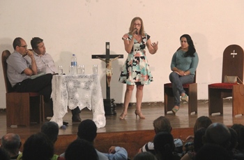 Fátima Nunes aponta melhoria na saúde do município em sua gestão e vê melhoria ainda maior caso seja gerido por uma rede.