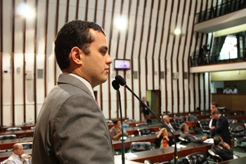 Alex Lima pede unidade ao invés de rivalidade.