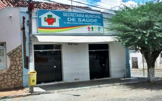 Sede da Secretaria de Saúde - na mesma rua da Câmara e onde também já funcionou a Casa Legislativa - Foto: Noticias de Santaluz.