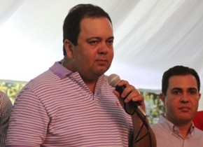 Elmar sempre que trata os petistas criminosa.