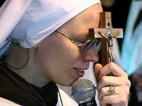 Irmã Kelly Patricia é cearense de Fortaleza e tem 44 anos.