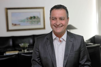 Governador Rui Costa pede que todos envolvidos com a educação fiscalizem