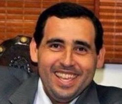 Vereador de Magé é assassinado no estacionamento da Câmara Municipal.