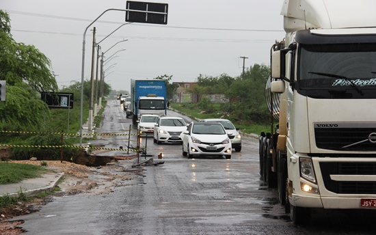 Fim da BA 409, Bairro Olhos D'água Coité. Esses motoristas pegarão a partir desse local a BA 120 sentido Coité Valente.