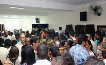 Câmara Municipal recebeu grande multidão que se despediu dos seus ente queridos.