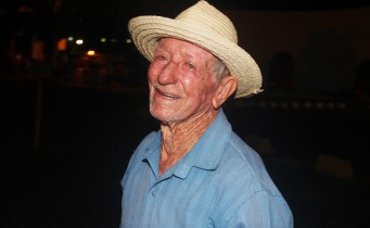 Fogueteiro disse que começou confeccionar "Judas" aos 20 anos, e faz parte de sua vida.